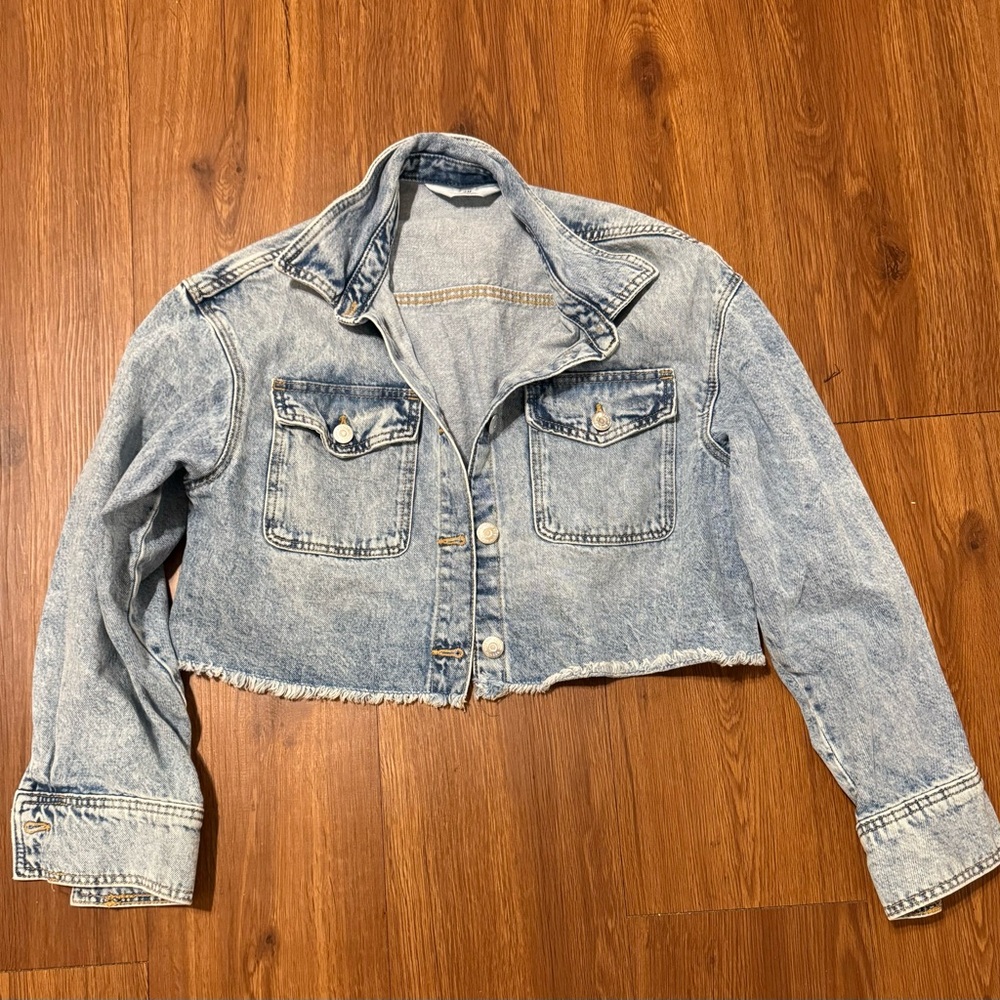 H&M Light Blue Cropped Jean Jacket